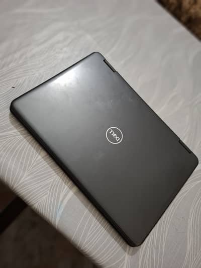 Dell Latitude 3190 4GB Ram 128GB SSD