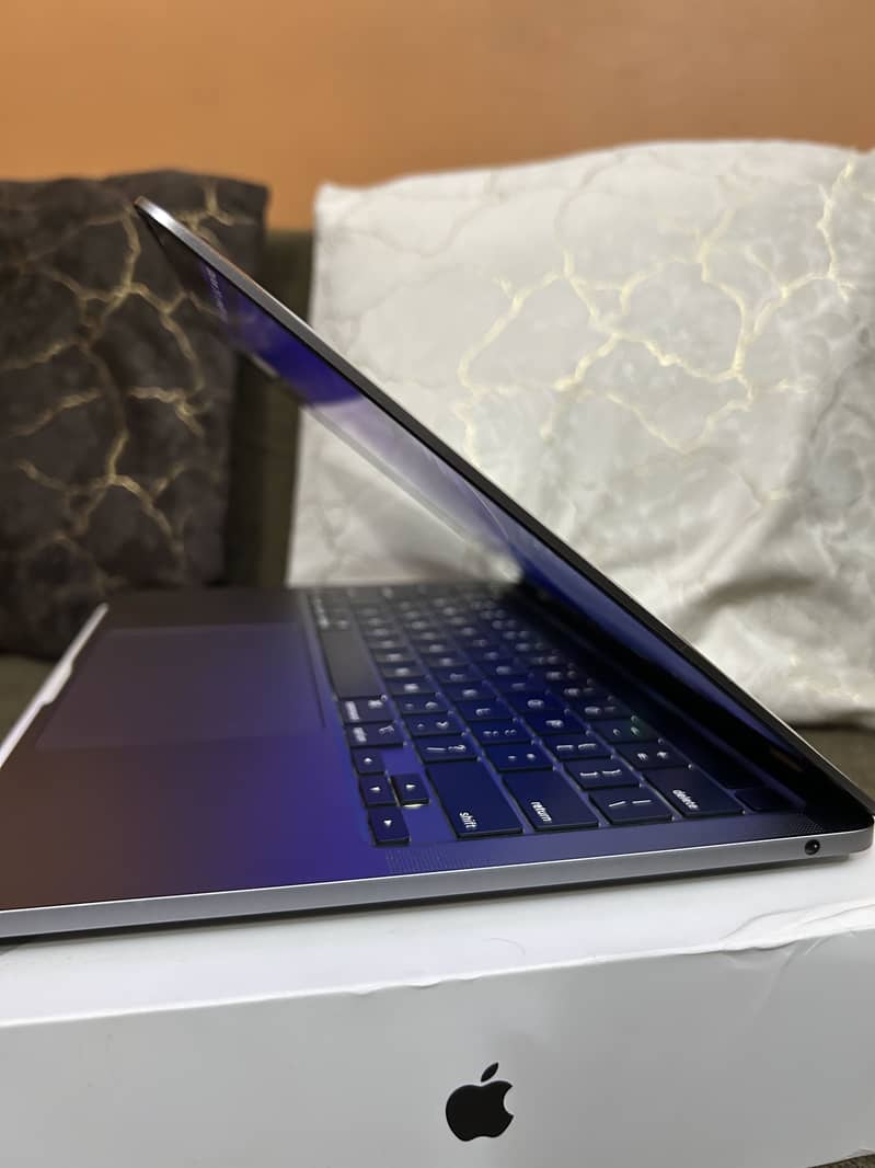 Macbook Pro M2(2022) 3