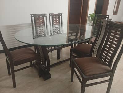 Dining Table with 6 chairs
