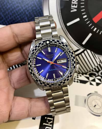 SEIKO SPORTS-AUTOMATIC WATCH-ORIGINAL NEW-CITIZEN CASIO TISSOT ARMANI