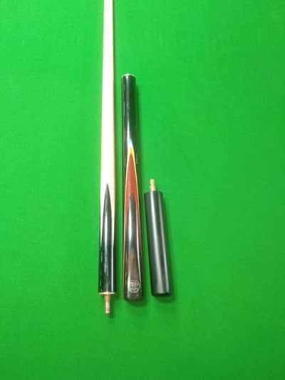 LP BLACK 8 slightly used