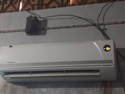 Dawlance split 1.5 ton AC full geniune All okay