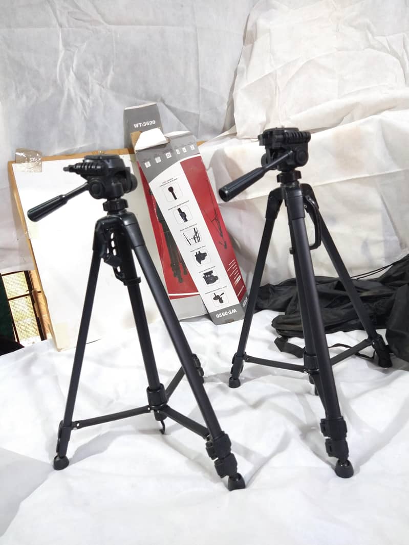 Tripod Stand 6
