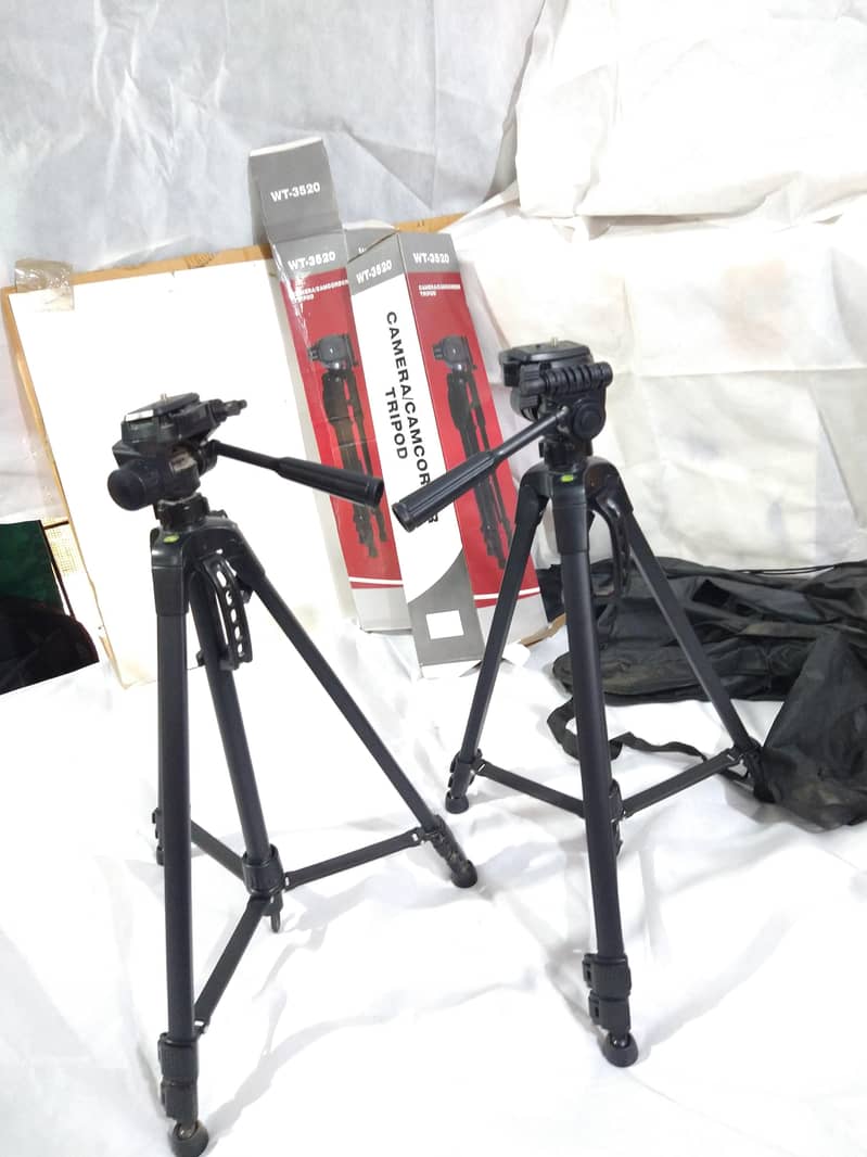 Tripod Stand 9