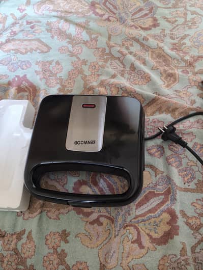 Kenwood sandwich maker for sell.