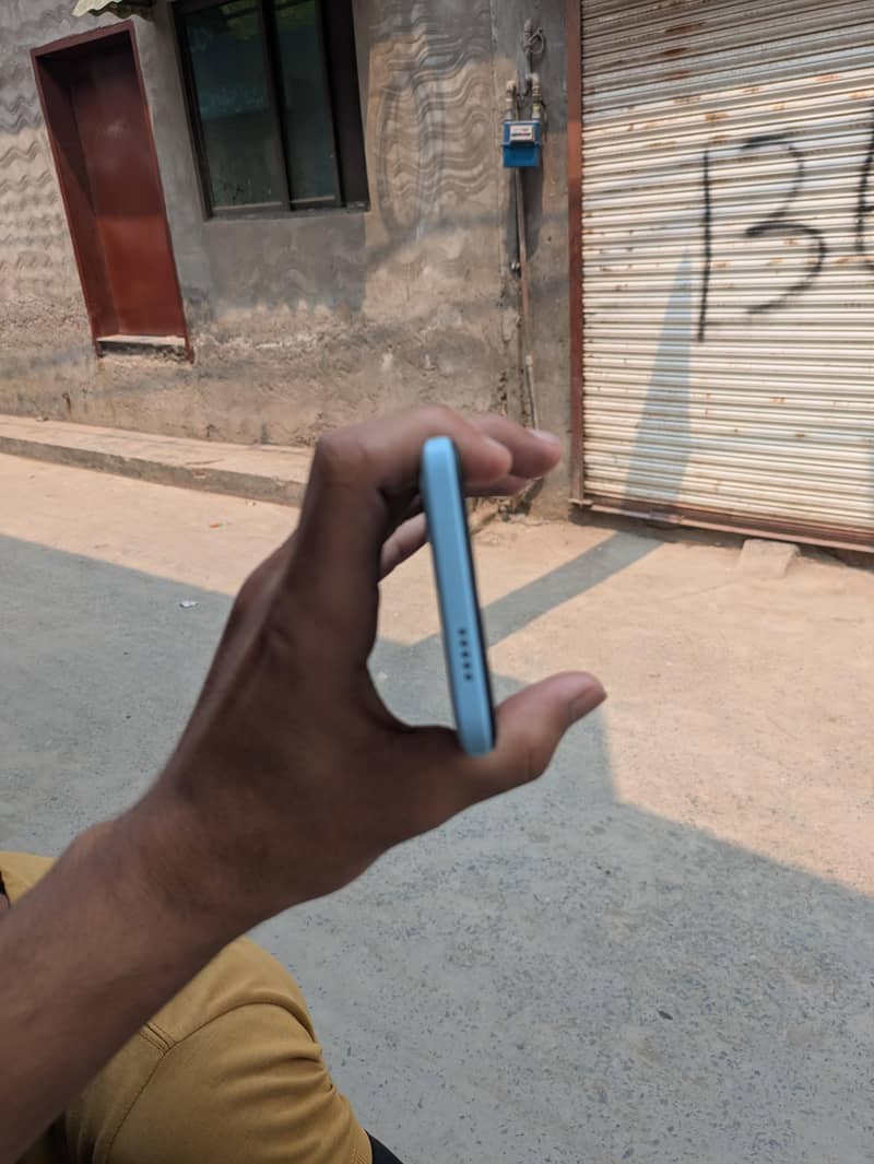 Redmi A2+ 3