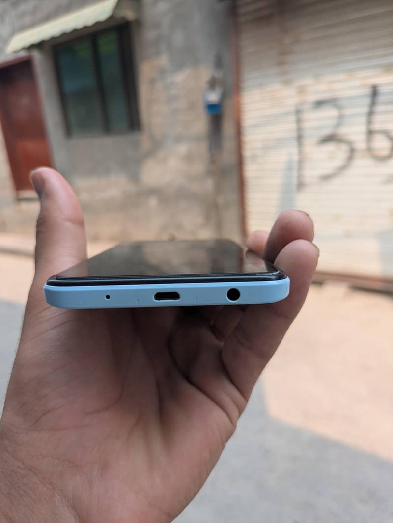 Redmi A2+ 4