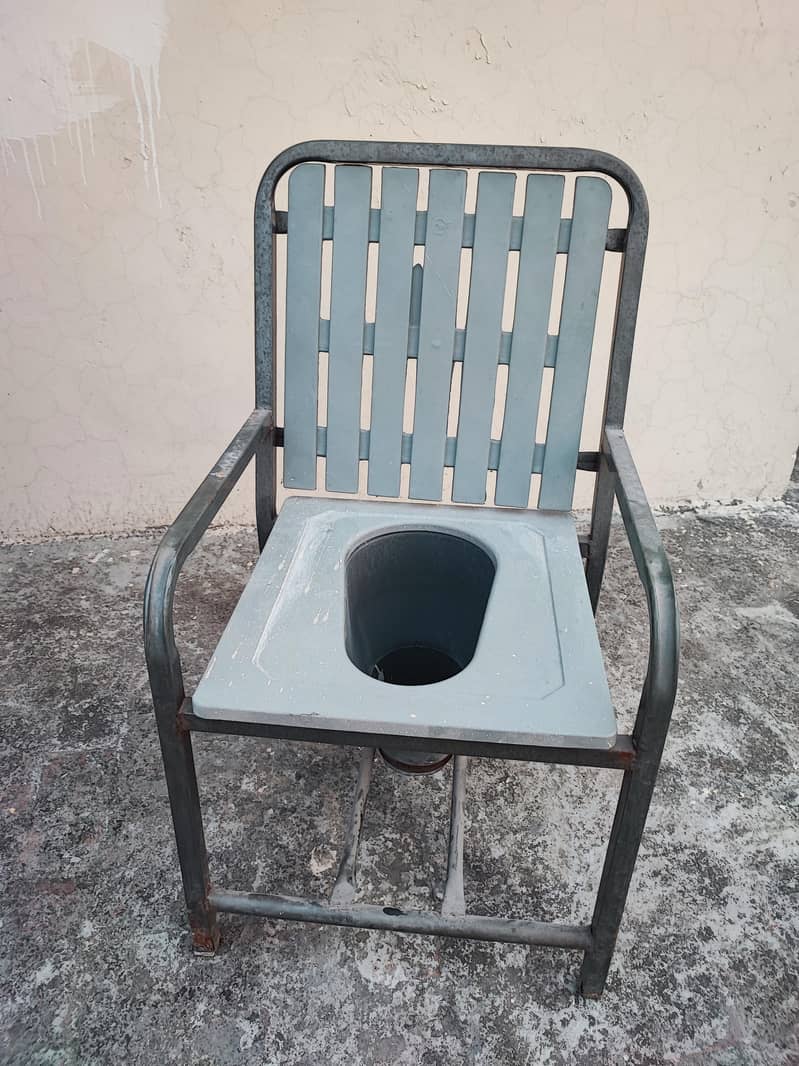 commode Chair 0