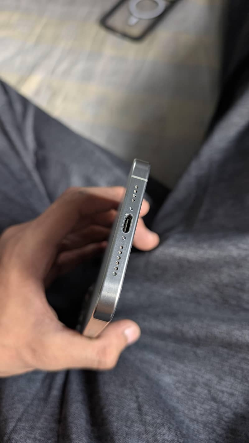 IPHONE 15 PRO MAX 3