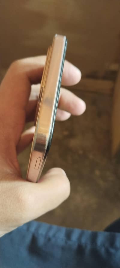 vivo y28