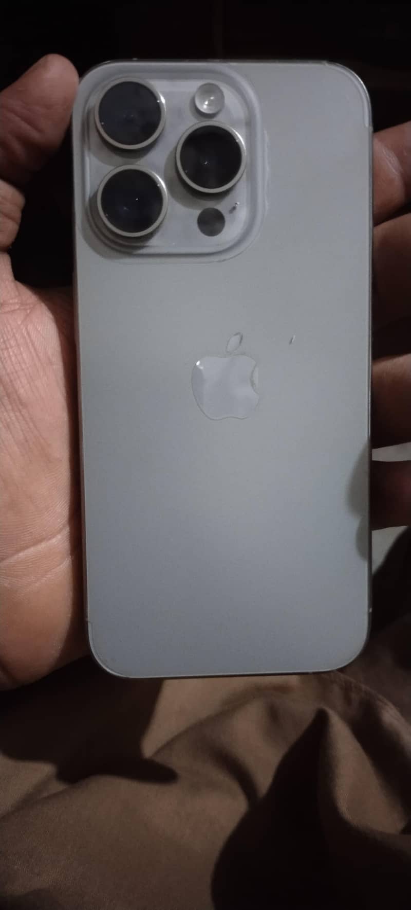 iphone 15 pro JV 1