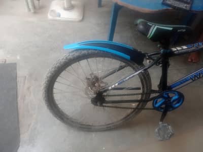 disc brakes both medium size runing condtion