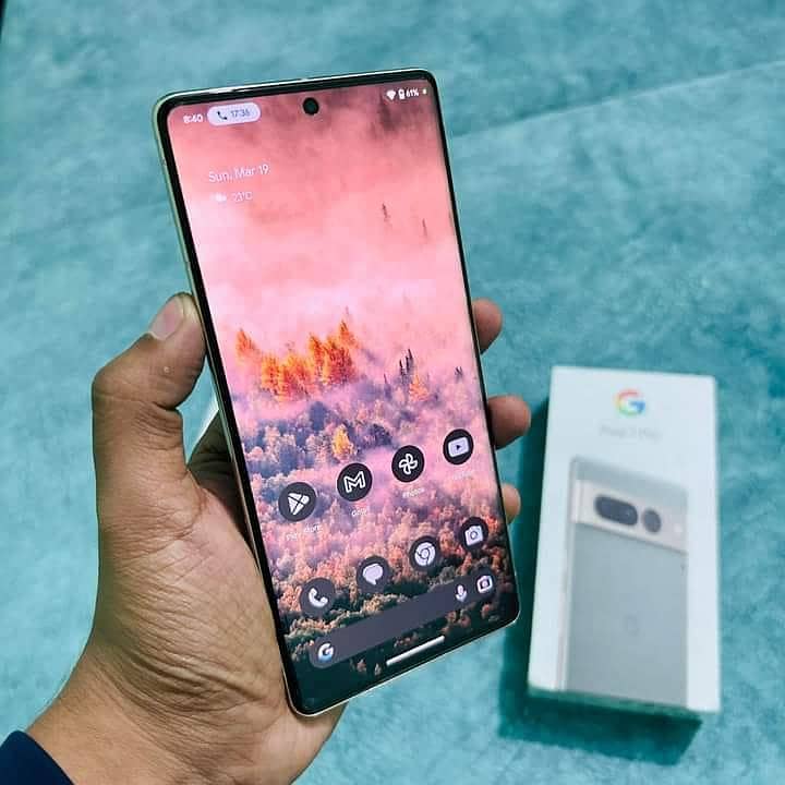 Google pixel 7 pro with box 0