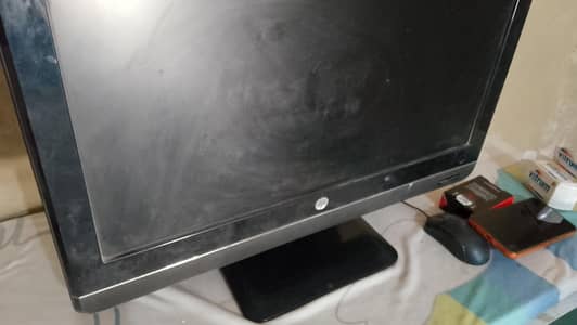 All In One PC 4 Ram 200 GB Window 7 HP Brand