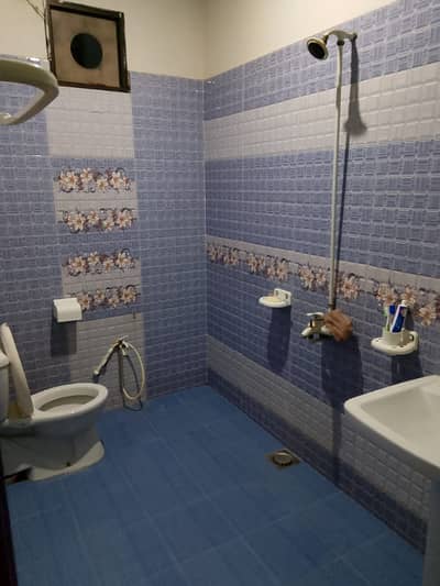 three bed dd west open ground floor portion for rent in johar