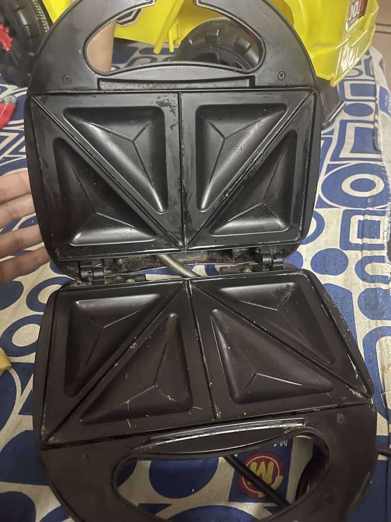 Sandwich maker 1