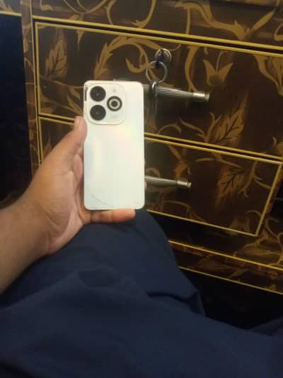 Infinix smart 8 pro