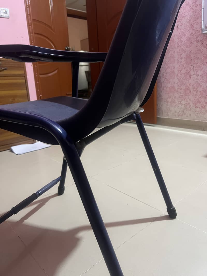 Study chair 1