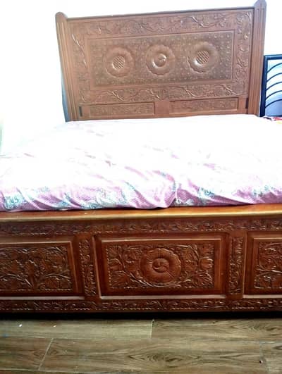 Double bed original Akhrot wood