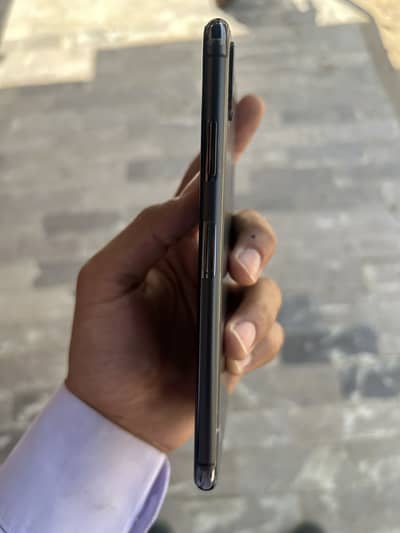 iPhone XS Max factory unlock  64 gb