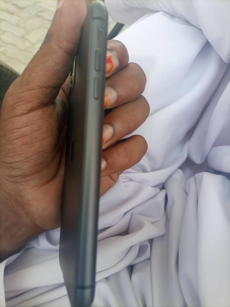 iphone 11 2