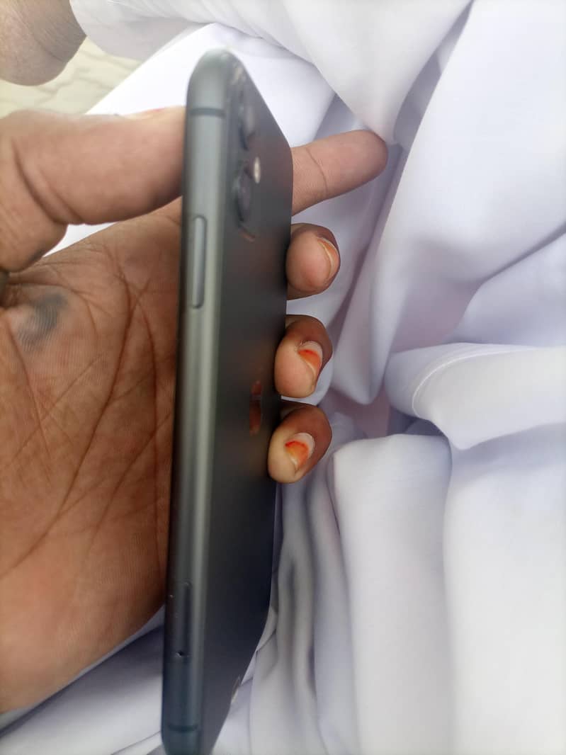 iphone 11 3