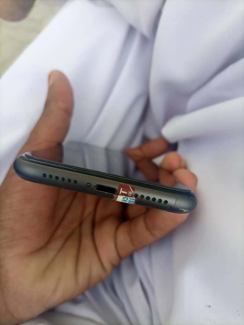iphone 11 4