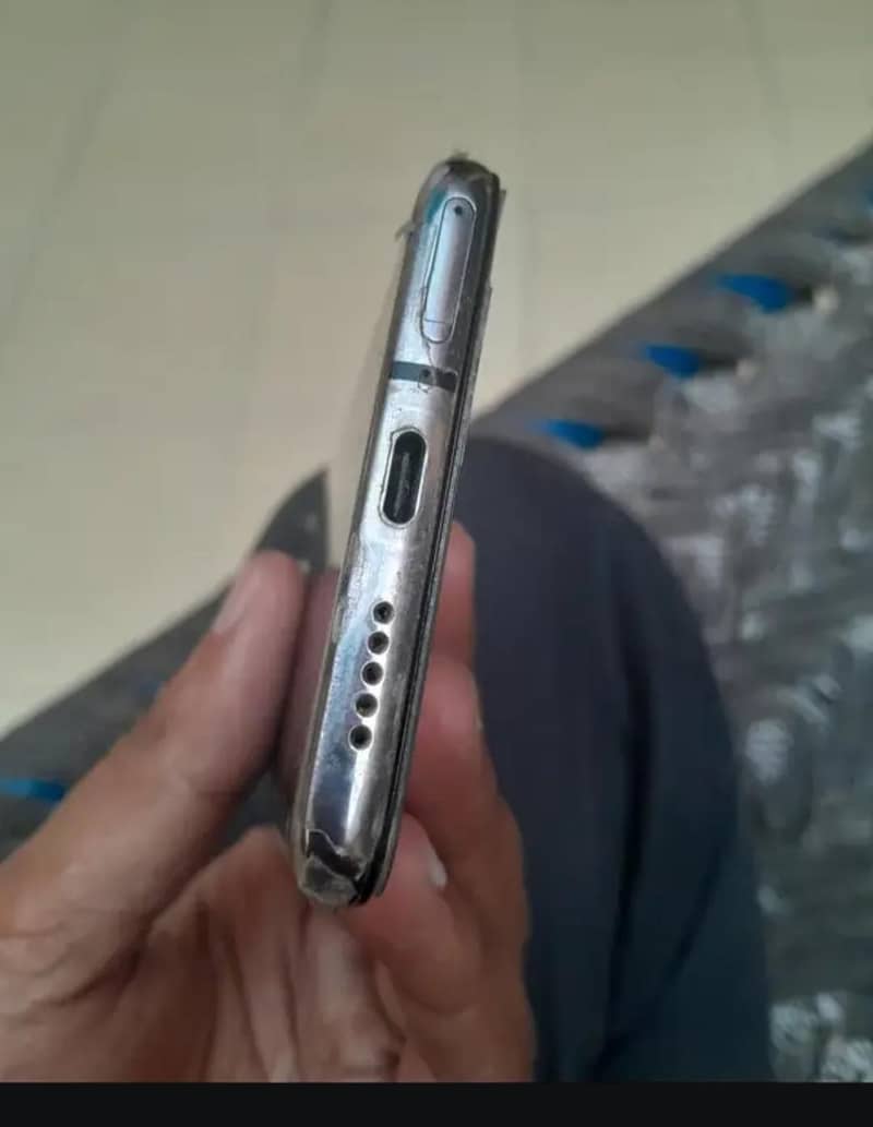 ONE PLUS7T 4