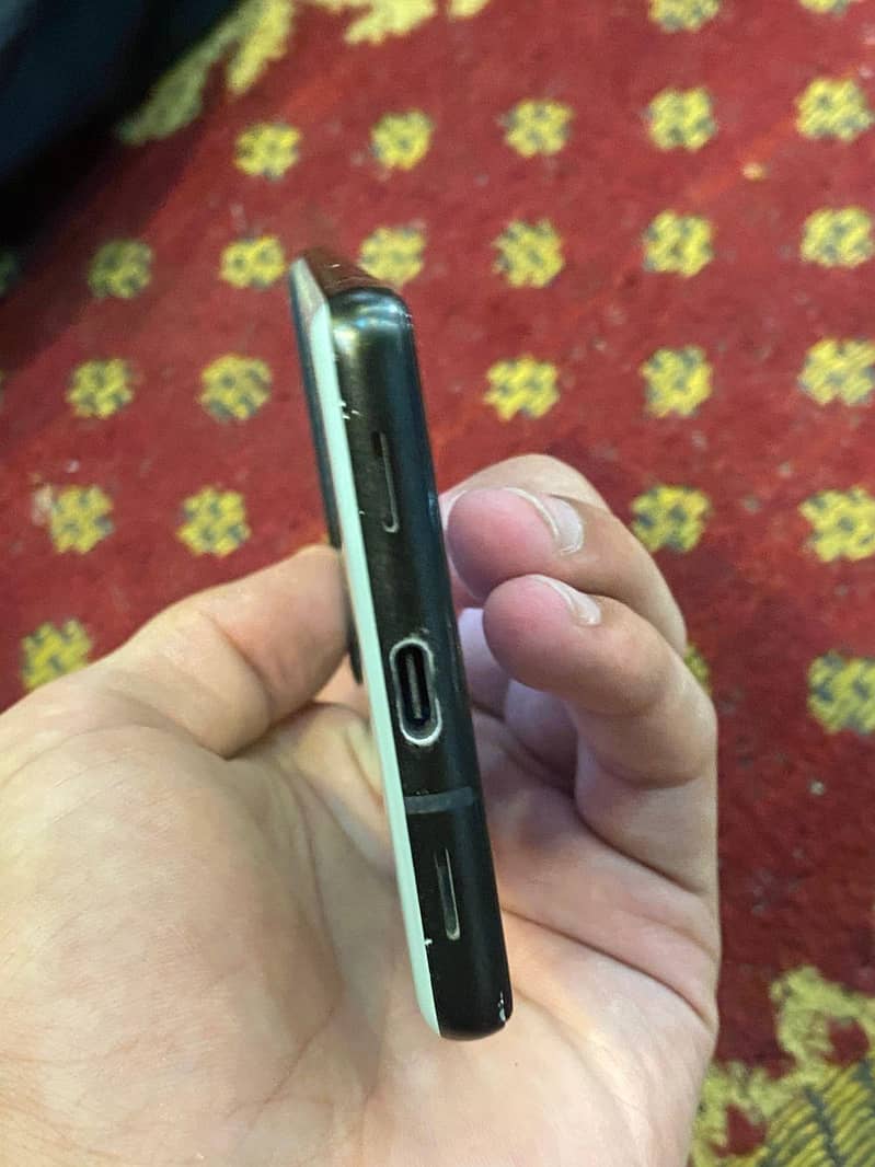 GOOGLE PIXEL 6A 3