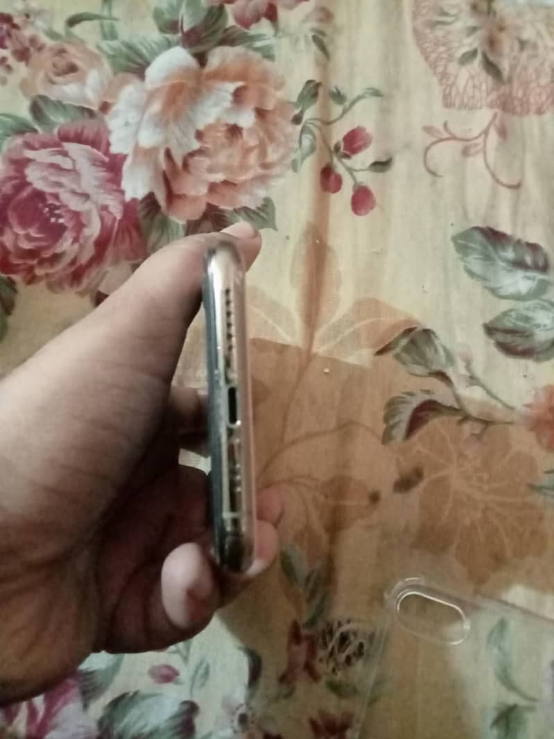 iphone xs 5