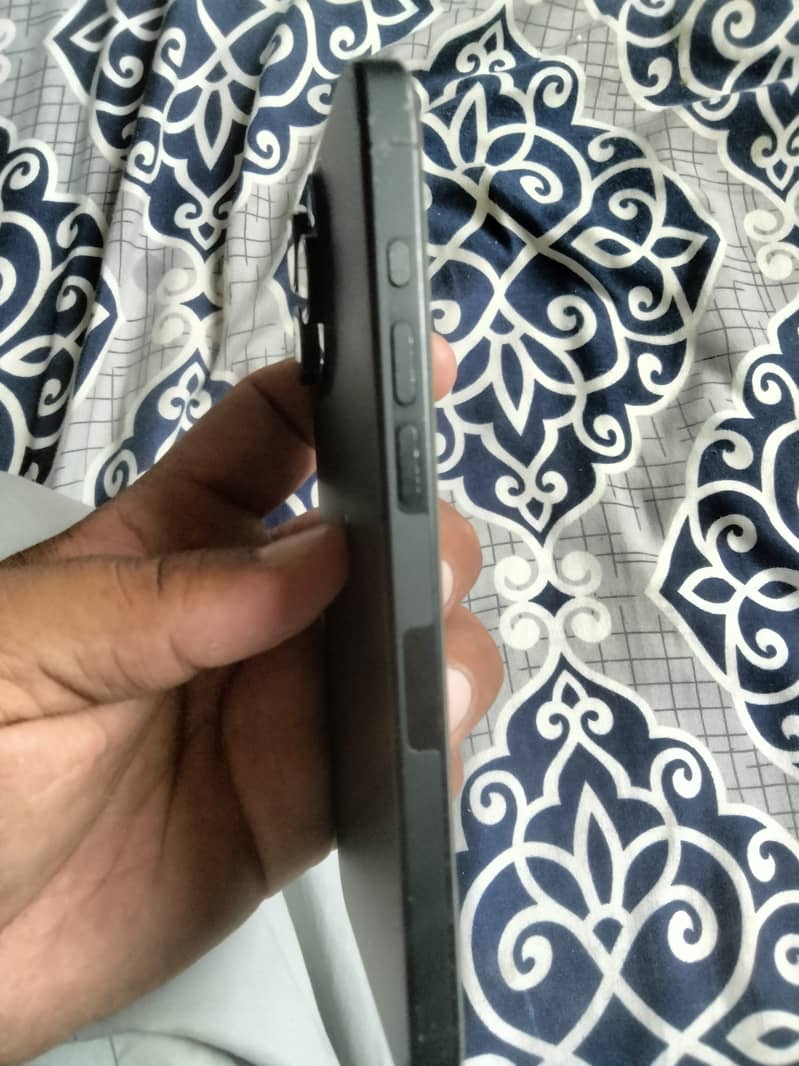 Iphone 15 pro max 2