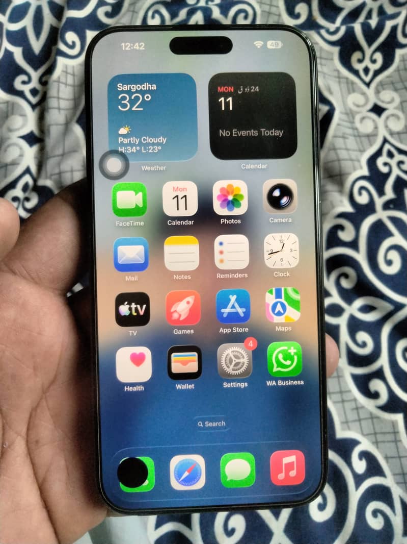 Iphone 15 pro max 3
