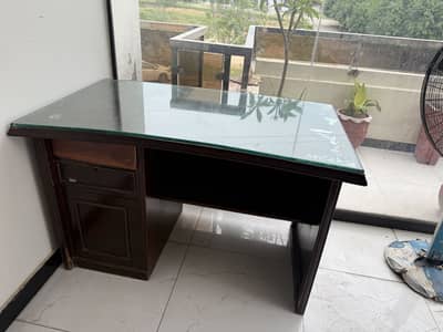 Table for sale - Price Negotiable