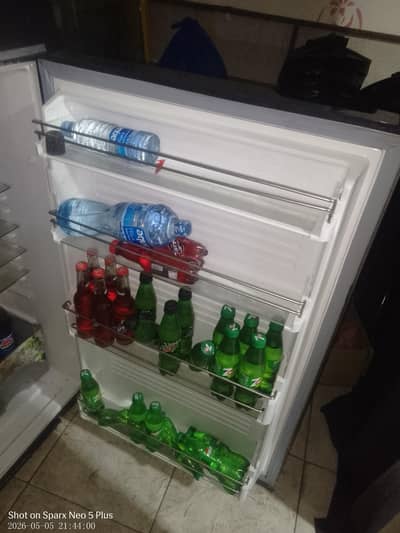 dawlence fridge perfect condition inverter