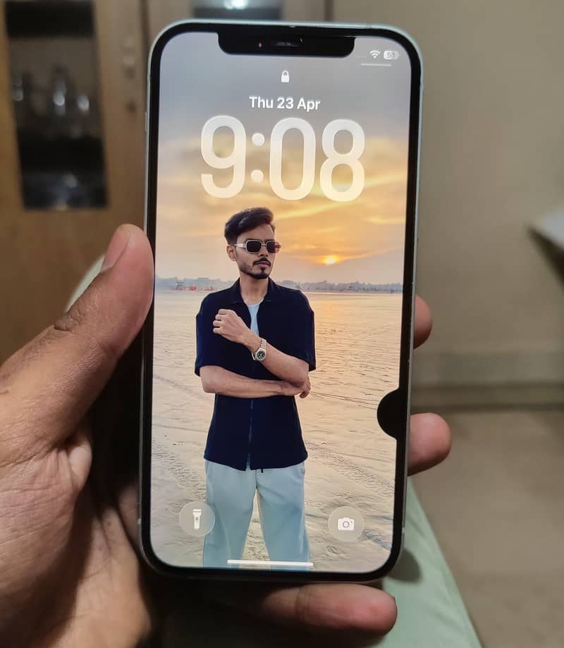 iPhone 12 JV 0