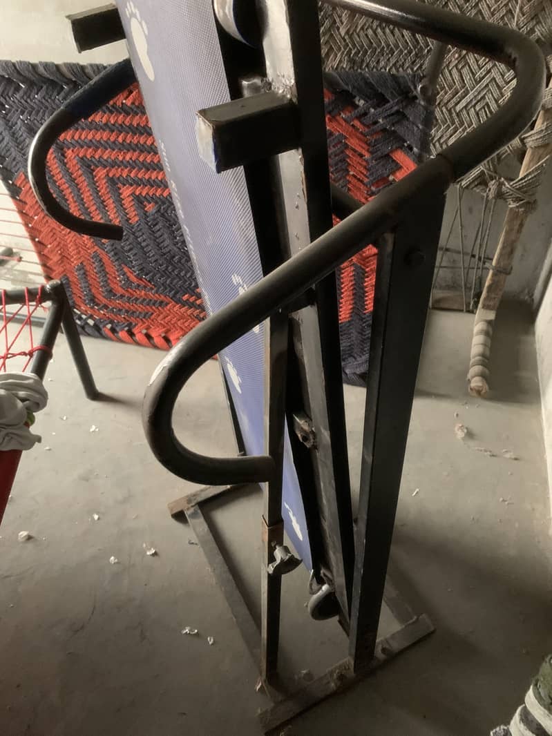 Running machine 2