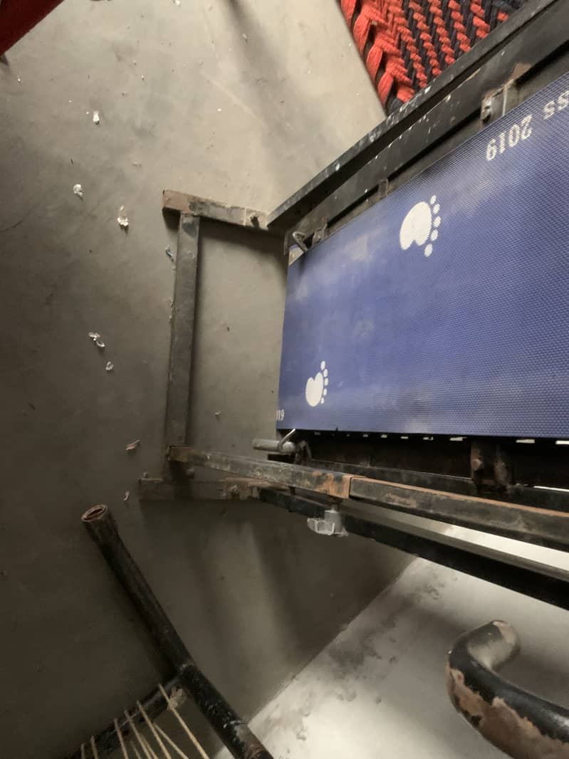Running machine 3
