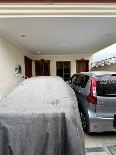8 Marla Triple Storey House for Sale | Proper Double Unit | 6 Bedrooms | 2 Electric Meters | 1 Gas Meter | Water Boring | 42 Ft Front