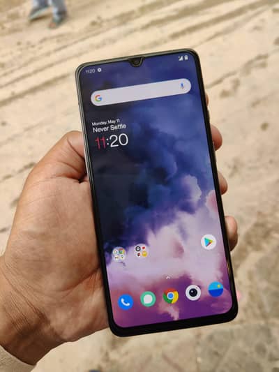 one plus 7t good condition contact 03309196683