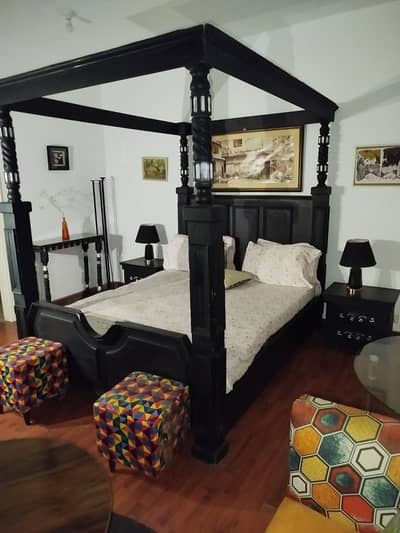 Luxury Wooden Bedroom Set – Modern & Elegant Furniture for Sale