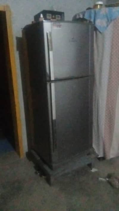 kiDawlance fridge full size  good working condition