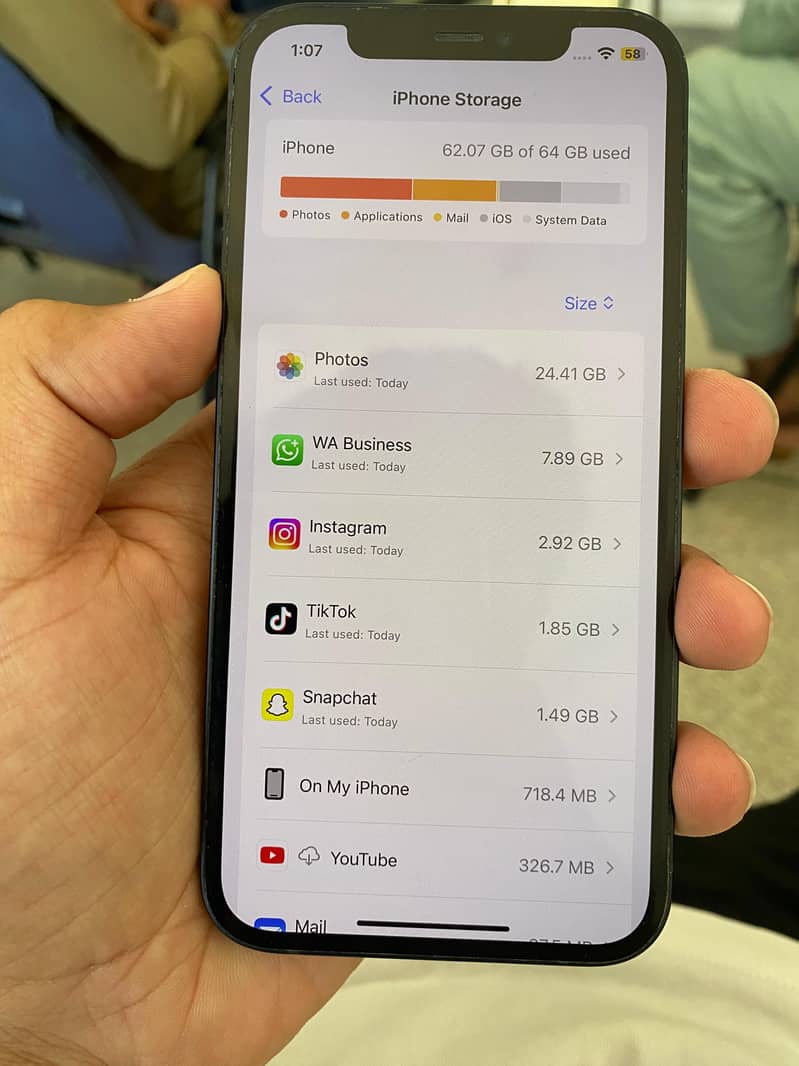 iPhone 12 1