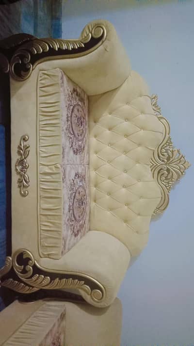 Sofa Set Urgent sale