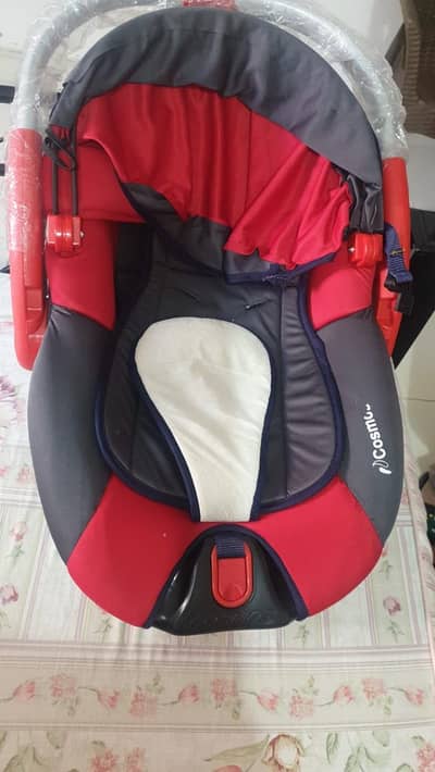 Baby car seat/ carry cot
