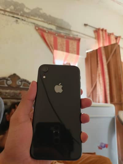 iPhone xr 10By10 Non PTA Battery Health 85