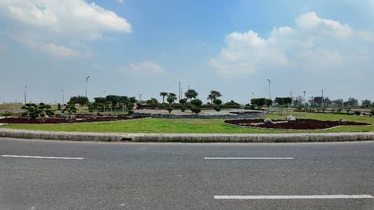 X BLOCK NEAR TO THIS 4 KANAL GOOD LOCATION PLOT FOR SALE