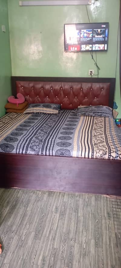Big Size Double Bed