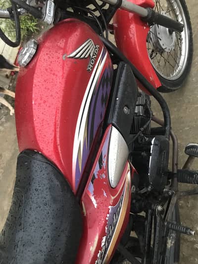 Honda pridor