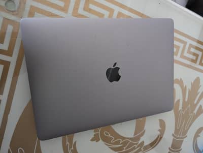 Macbook Pro i5 8/128, 2019 model