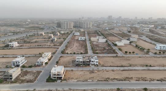 272 Sq Yd Jinnah FACE Plot For Sale Precinct 16, Bahria Town Karachi Grand Mosque Facing, Near Jinnah Avenue, 5 mins Drive from Main Gate & Huge Greenbelt | Ideal for Investment.